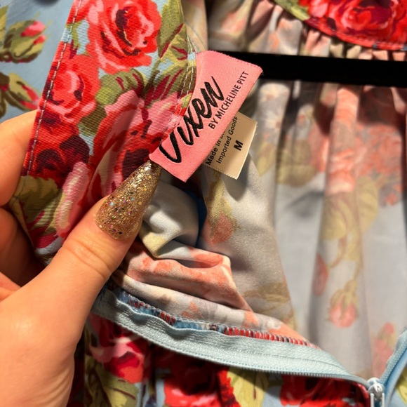 M Vintage Blue & Red Roses Swing Skirt - Vixen by Micheline Pitt EUC LIKE NEW - Picture 4 of 4